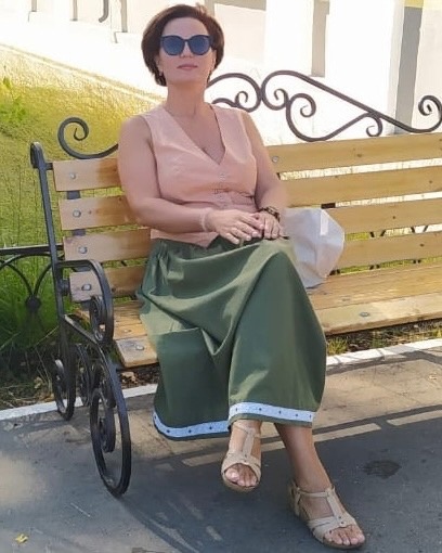 Юбка на резинке из полульна