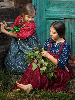 Детские блузы и сарафаны из сатина "Ароматный лужок", вискозы с хлопком "Арабис" и штапеля Премиум "Танец цветов" и "Кукольная нежность"