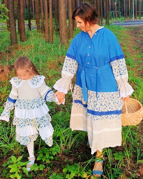 Платья в русском стиле из льна, кружева и полульна "Душистые васильки"
