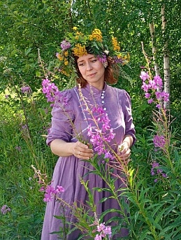 Льняное женское платье