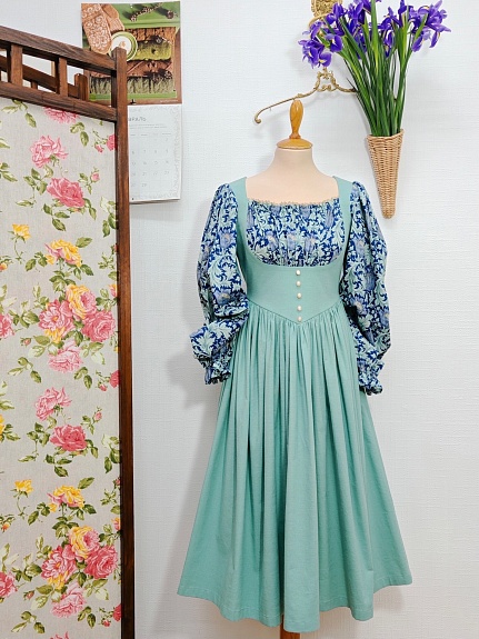 Платье из импортного хлопка "Аллана" в стиле ретро