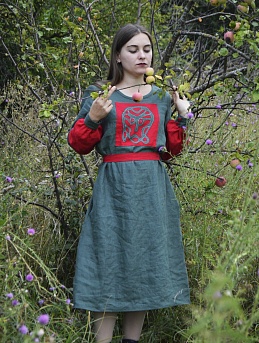 Платье изо льна