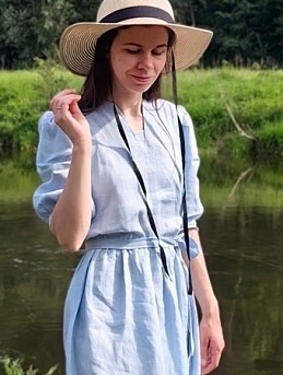 Платье из льна сорочечного с эффектом мятости