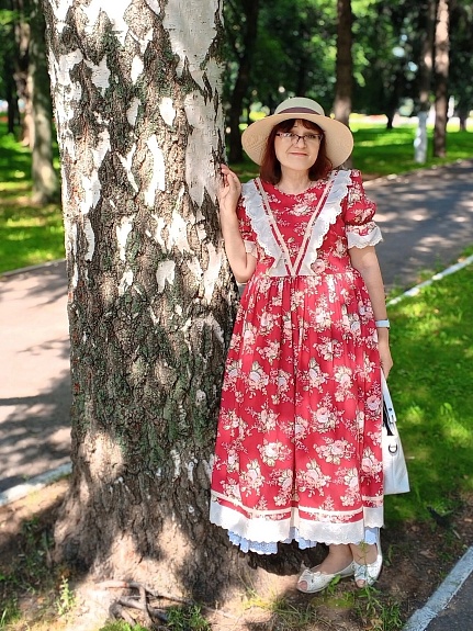 Платье из импортного хлопка "Роскошный букет" в малиновом цвете