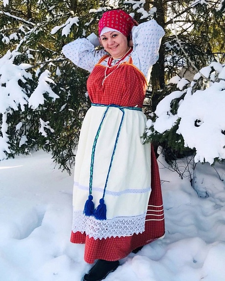 Костюм в народном стиле (сарафан из пестряди под домоткань)
