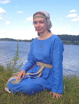 Льняное славянское платье