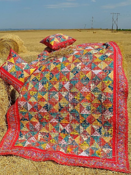 Лоскутное чудо в летней сказке пшеничного поля
