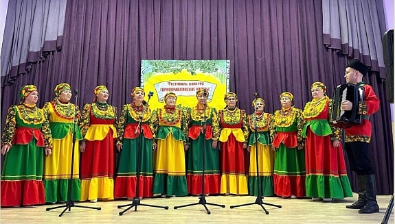 Народный костюм для ансамбля