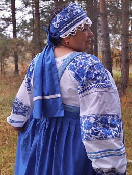 Васильковый народный костюм из бязи