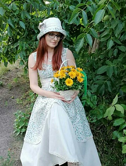Платье с перепадом длины из полульна