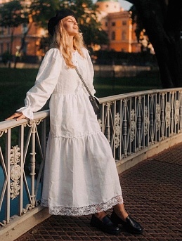 Легкое платье из 100% льна костюмного
