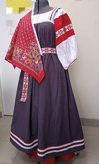 Женский каргопольский костюм