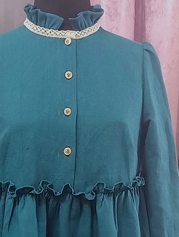 Платье с подъюбником из полульна и кружева