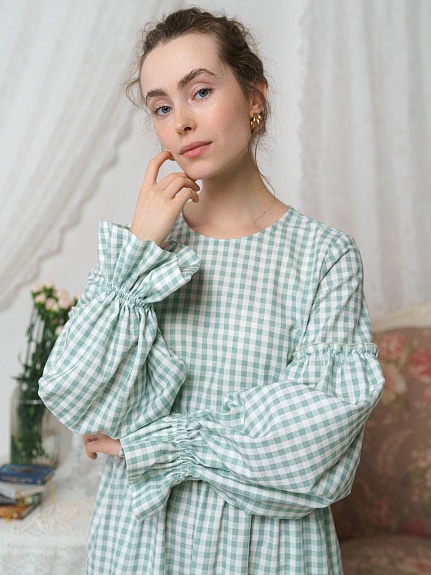 Платье из теплого хлопка в клеточку